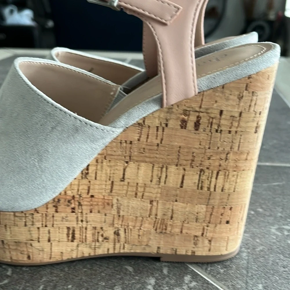 Charles David Dory Faux Suede Platform Wedge 8.5.